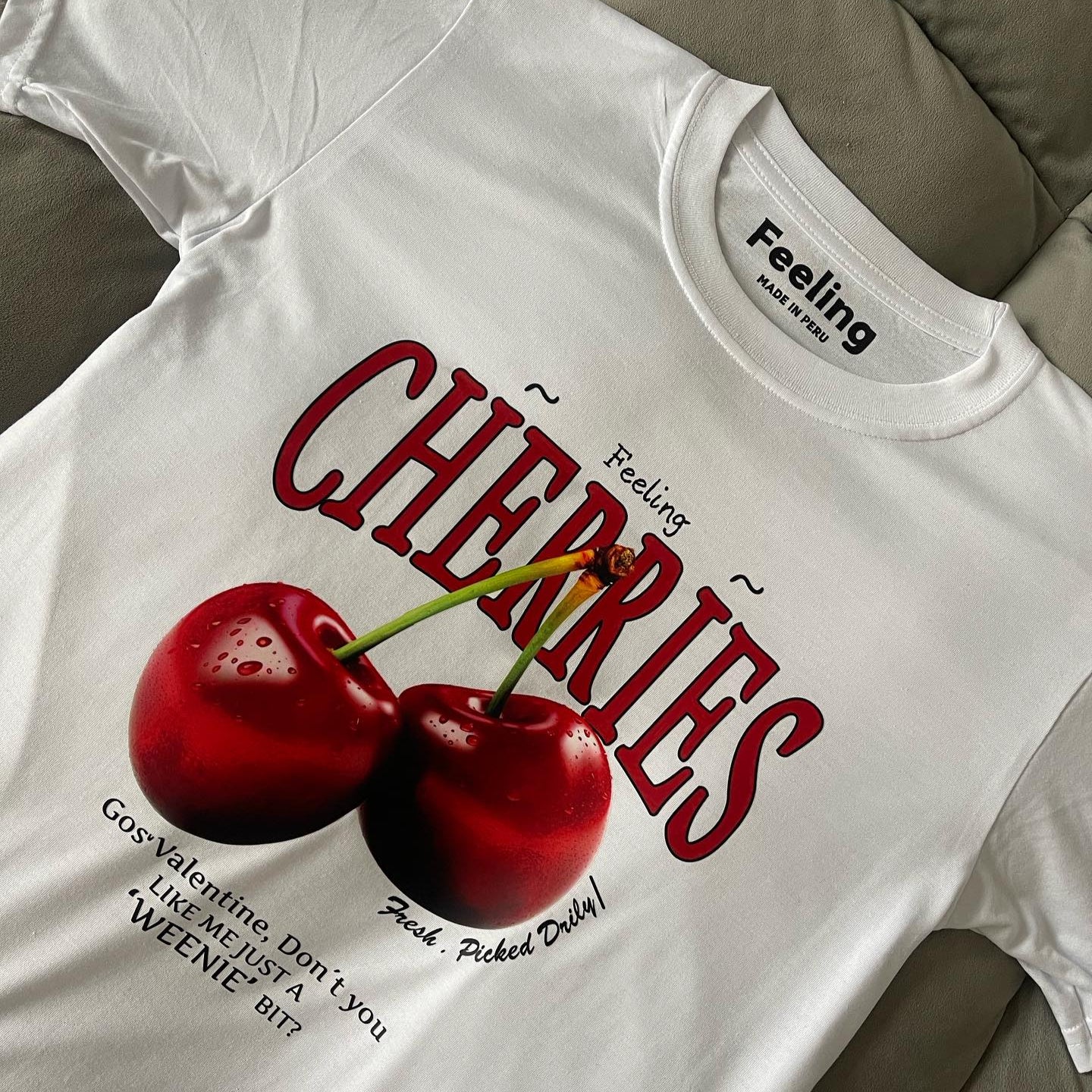 T-Shirt Cherries White
